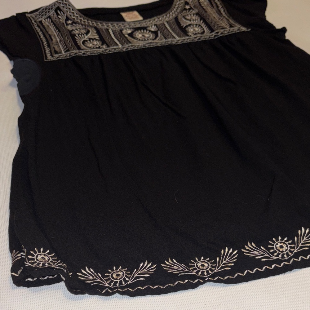 Faded Glory Black Tunic Top with Cream Embroidery - Picture 4 of 10